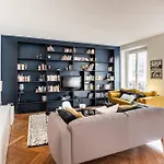 Charming Apartment In The Heart Of Paris - Welkeys