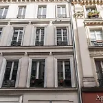 Charming Apartment In The Heart Of Paris - Welkeys